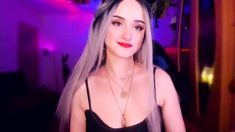 Snapshot of miladyjolie chatting on February 2025 05:41:01 AM MiladyJolie online show from February 2025 05:41:01 AM