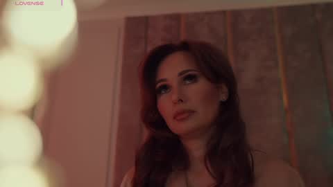        online show from October 2025 09:57:01 PM