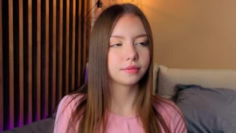 Mila online show from April 2026 03:14:02 PM