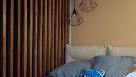 Mila online show from April 2026 03:07:01 PM