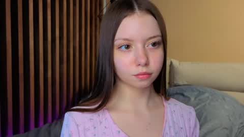 Mila online show from May 2026 01:10:02 PM