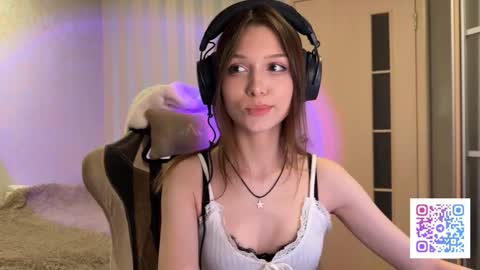 milamiuu online show from February 2026 02:03:02 PM