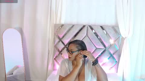 MilaMonroeXX online show from July 2026 02:29:02 AM