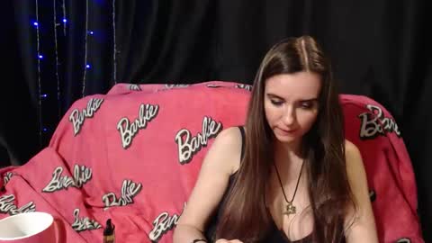 Snapshot of milana696969 chatting on November 2025 06:43:01 PM MilAna online show from November 2025 06:43:01 PM