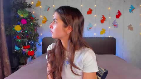 Milana online show from April 2026 12:36:01 PM