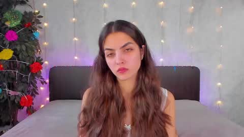 Milana online show from May 2026 07:16:02 AM