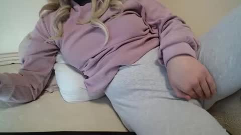 Snapshot of milana_neww chatting on January 2026 08:51:01 AM Milana online show from January 2026 08:51:01 AM