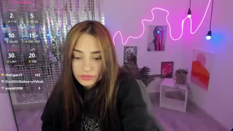 Snapshot of milana_sugar chatting on February 2025 12:17:02 PM Milana online show from February 2025 12:17:02 PM