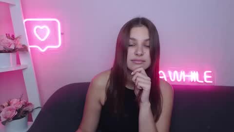 Snapshot of milanaangelas chatting on December 2024 05:48:01 AM milanaangelas online show from December 2024 05:48:01 AM