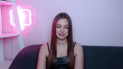 milanaangelas online show from April 2026 04:43:01 AM