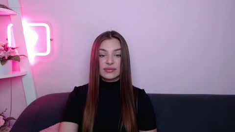 Snapshot of milanaangelas chatting on April 2026 04:48:01 AM milanaangelas online show from April 2026 04:48:01 AM