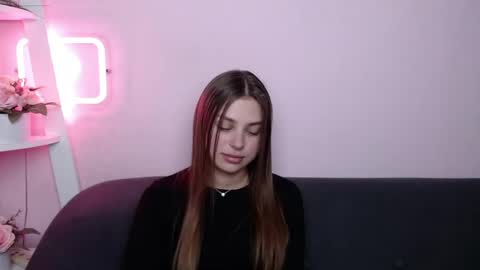 Snapshot of milanaangelas chatting on April 2026 04:55:01 PM milanaangelas online show from April 2026 04:55:01 PM