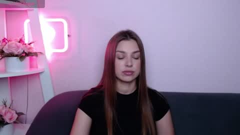 Snapshot of milanaangelas chatting on June 2026 04:58:01 AM milanaangelas online show from June 2026 04:58:01 AM