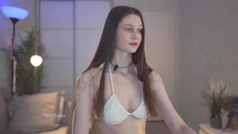 Snapshot of milanabaileys chatting on February 2025 03:49:01 PM Milana online show from February 2025 03:49:01 PM