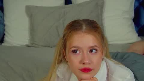 MilanaBalmain online show from March 2026 05:04:01 AM