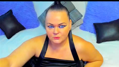 Snapshot of milanabiegert chatting on November 2025 07:41:02 AM Lana online show from November 2025 07:41:02 AM