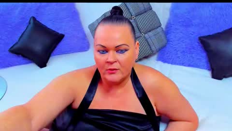 Snapshot of milanabiegert chatting on November 2025 09:09:02 AM Lana online show from November 2025 09:09:02 AM