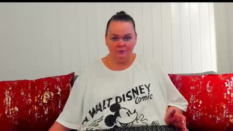 Snapshot of milanabiegert chatting on January 2026 02:43:01 PM Lana online show from January 2026 02:43:01 PM