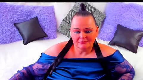 Snapshot of milanabiegert chatting on June 2026 08:41:02 AM Lana online show from June 2026 08:41:02 AM