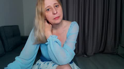 Milena online show from February 2026 06:17:01 AM