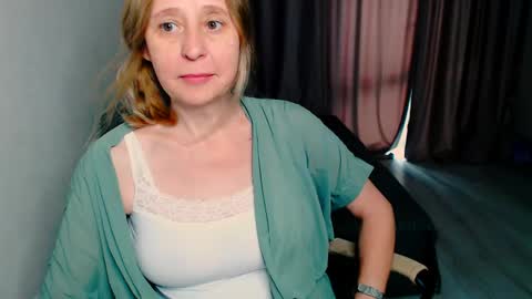 Milena online show from May 2026 05:14:02 AM