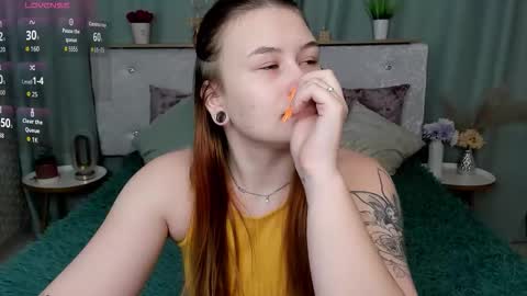 Snapshot of milanaxhoney chatting on February 2026 01:20:02 AM milanaxhoney online show from February 2026 01:20:02 AM