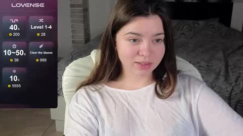 Mila online show from February 2026 06:20:01 PM