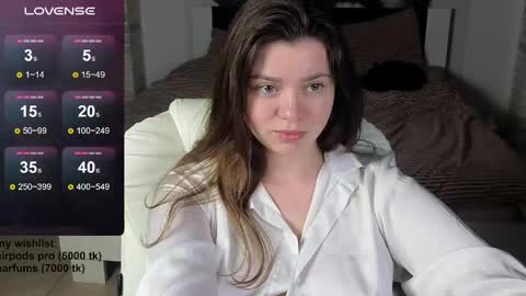 Mila online show from April 2026 07:09:02 PM