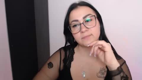 milania_milaa online show from October 2025 01:20:01 PM