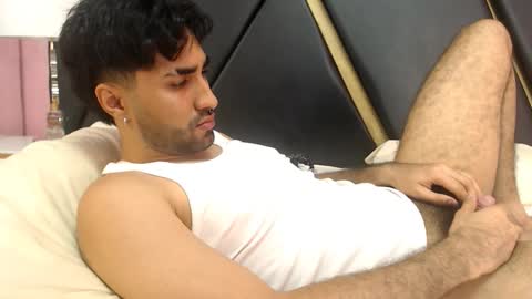 milanzaire online show from October 2025 11:14:01 PM