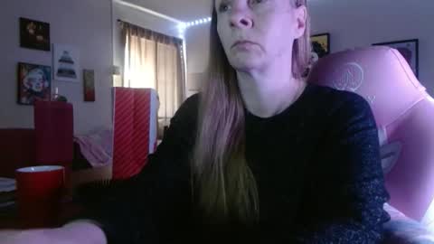 Snapshot of milastoned chatting on February 2026 03:31:02 PM Mila online show from February 2026 03:31:02 PM