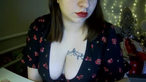 Snapshot of milaxcute chatting on December 2025 06:27:01 PM Milaxcute online show from December 2025 06:27:01 PM