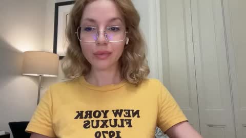 Snapshot of milayah chatting on December 2025 03:20:01 PM Mila online show from December 2025 03:20:01 PM