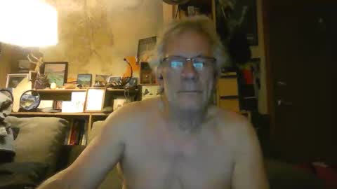 Milehi1958 online show from April 2026 10:13:01 AM
