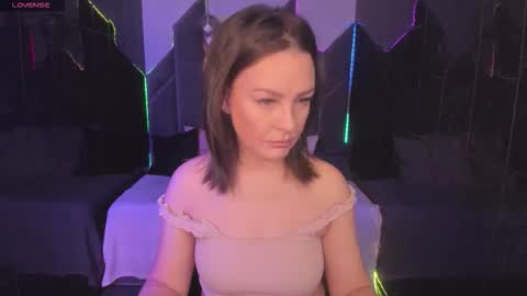 Milena online show from December 2025 09:02:01 PM