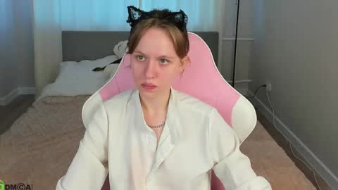Milena online show from April 2026 01:21:02 AM