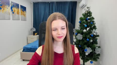 Snapshot of mileygloss chatting on December 2024 02:40:02 PM mileygloss online show from December 2024 02:40:02 PM