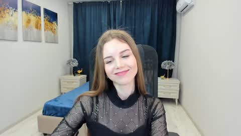 Snapshot of mileygloss chatting on January 2025 11:33:01 AM mileygloss online show from January 2025 11:33:01 AM