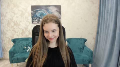 Snapshot of mileygloss chatting on January 2025 06:02:01 PM mileygloss online show from January 2025 06:02:01 PM