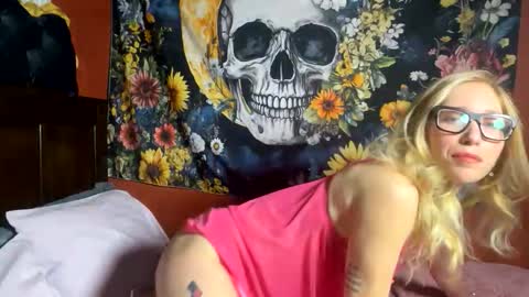 milf4everjenna online show from February 2026 06:50:02 PM