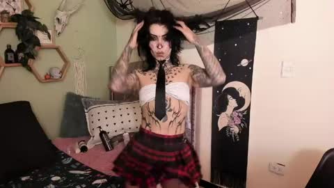Isabella online show from April 2026 01:35:02 PM