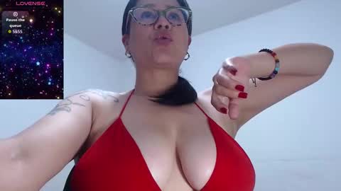 camila online show from November 2025 05:18:02 AM