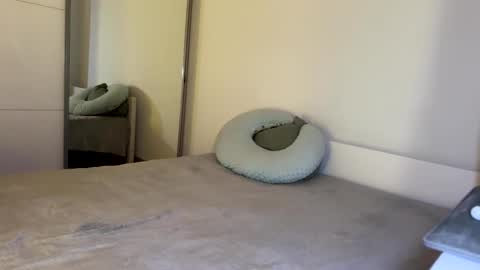 milfhunter1305 online show from October 2025 08:25:01 PM