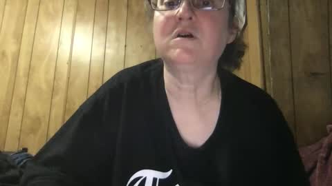 Snapshot of milfmichelle69 chatting on March 2026 11:00:01 PM milfmichelle69 online show from March 2026 11:00:01 PM