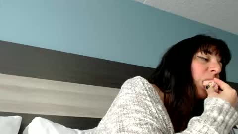 MILF Monee online show from April 2026 06:46:01 PM