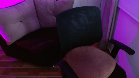 Snapshot of milfrosalie chatting on September 2025 11:16:01 PM Rosalie online show from September 2025 11:16:01 PM