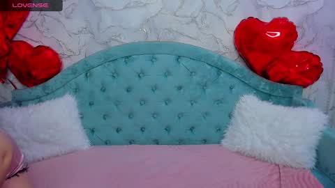 milinafox online show from February 2025 01:21:02 AM