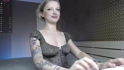 Snapshot of milinamarvelous chatting on September 2025 11:16:02 PM Mila 3 aka Deepthroat World Champion online show from September 2025 11:16:02 PM