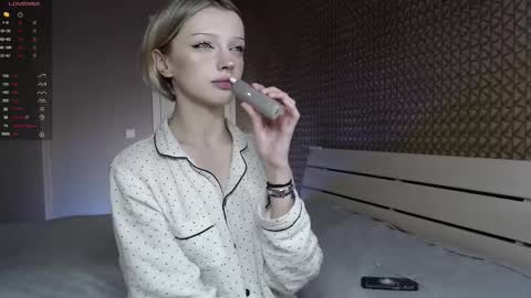 Snapshot of milinamarvelous chatting on September 2025 02:45:01 AM Mila 3 aka Deepthroat World Champion online show from September 2025 02:45:01 AM