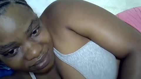 Snapshot of milk_titz chatting on January 2025 10:37:02 AM kinwity online show from January 2025 10:37:02 AM